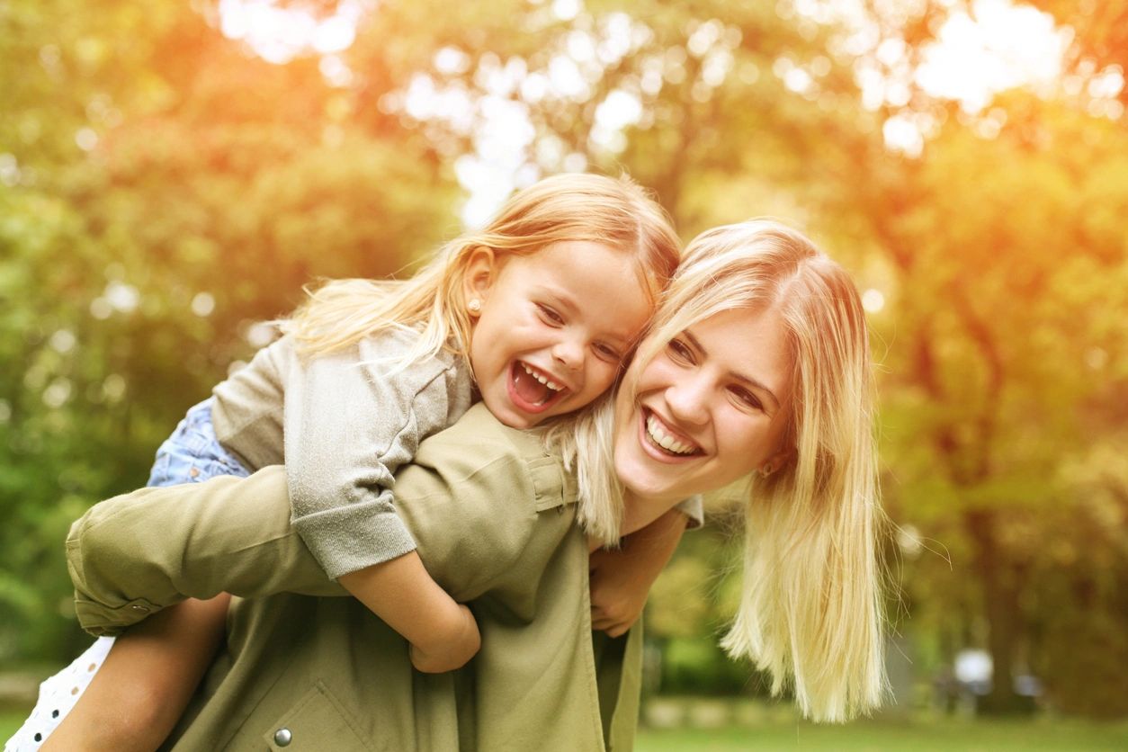 mom and daughter
